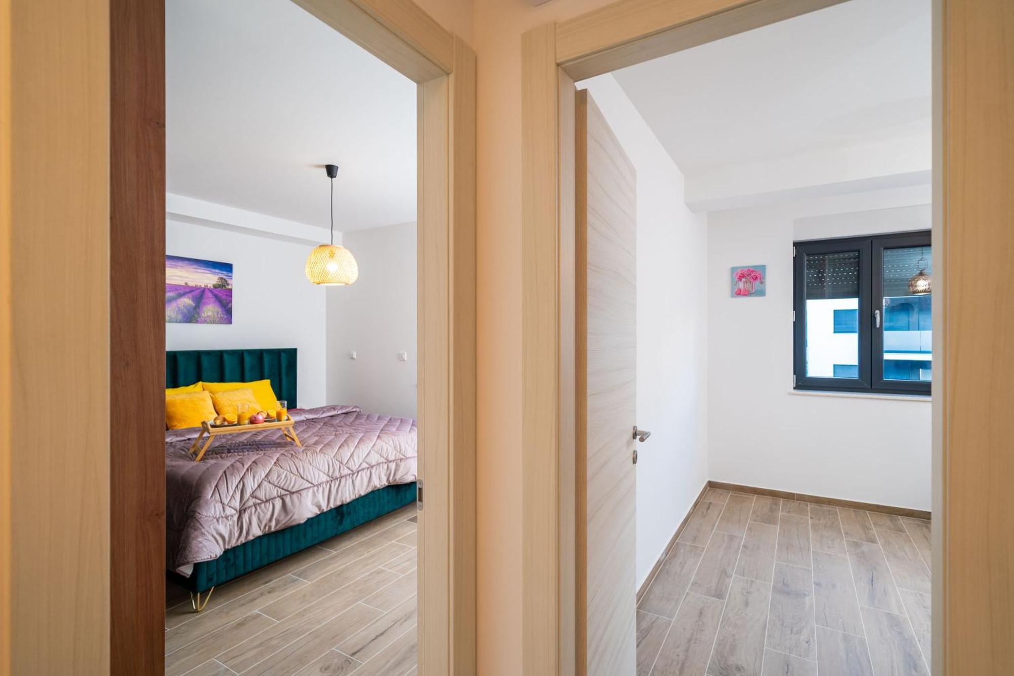 Centre Luxury